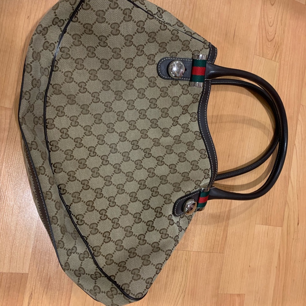 Gucci handbag authentic